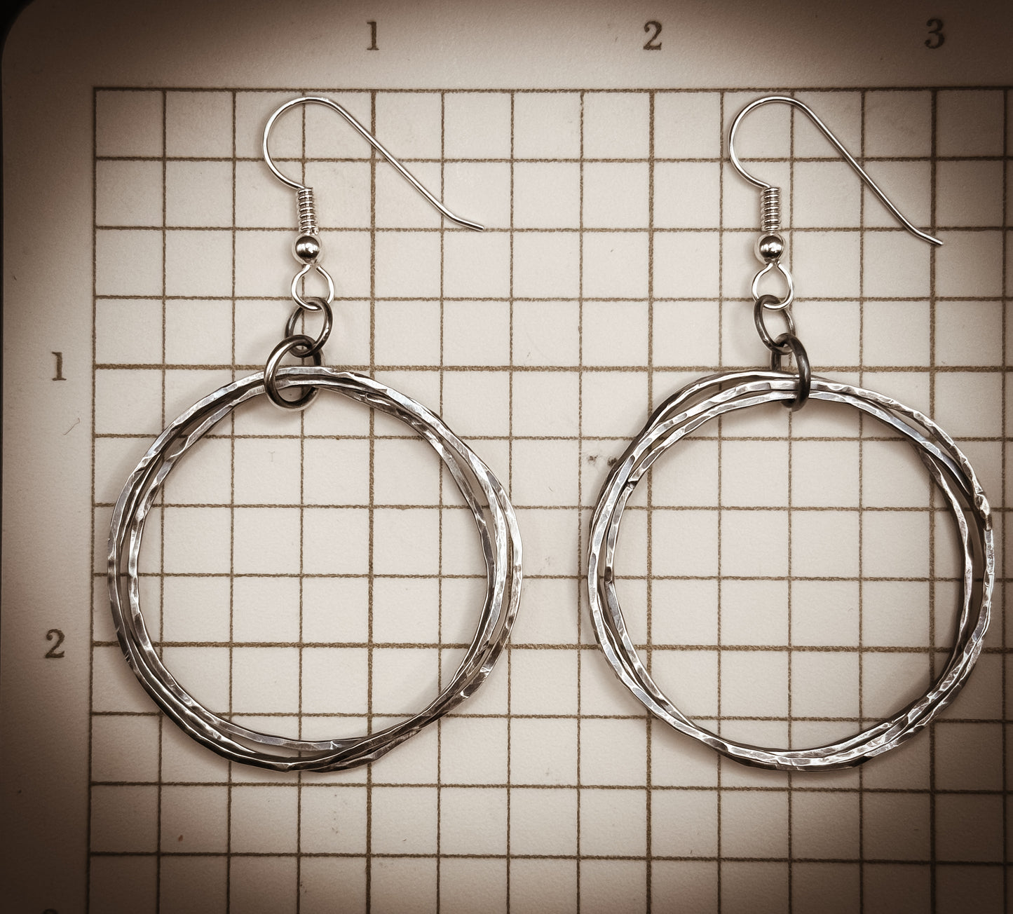 Echo Earrings 1.25"